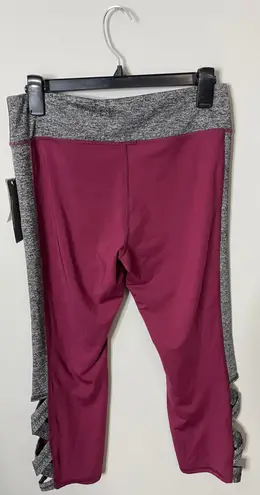 Charmed Hearts Crop Leggings Burgundy Heather Grey Large New with Tags