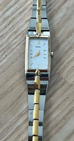 Seiko Ladies Watch Two-Tone Bracelet White Rectangular Dial Cocktail New Battery