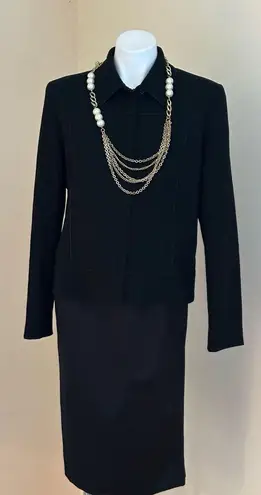 Jones Wear Black Faux Leather Trim Around Edges With Shoulder pads Sz 12…