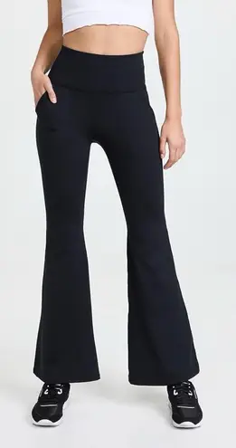 Beyond Yoga All Day Flare Pants Women’s Size Small Black Spacedye High Waisted