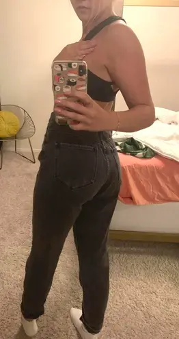 Urban Outfitters Mom Jeans