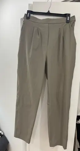 Lululemon  work pants size 8