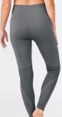 Zyia Active Women's Gray Seamless Grid High Rise Compression Leggings Size Large