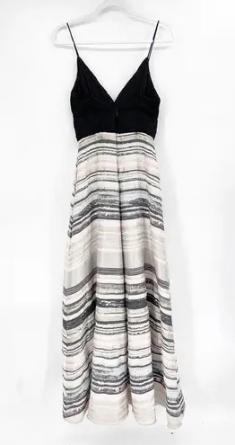 Badgley Mischka Neutral Black Striped Sleeveless V-Neck Hi-Low Gown Size 2