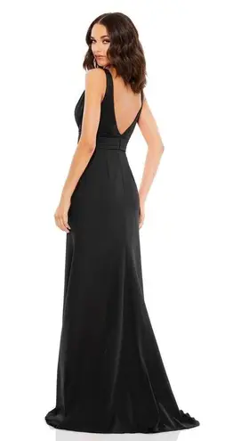 Mac Duggal 49454 Black Sleeveless V-Neck Bow Shoulder Mermaid Gown Size 4 New