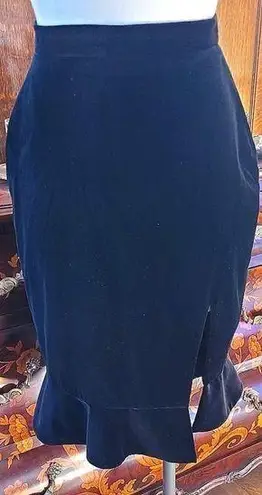 Altuzarra Black Velvet Knee-Length Skirt - US 8 - FR40