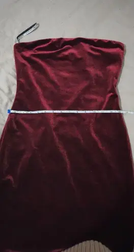 Miss Circle Velvet Dress