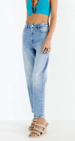 ZARA Mom Fit Jeans