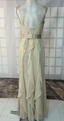 Vera Wang  white Cream cascading bridesmaid Gown Size 6