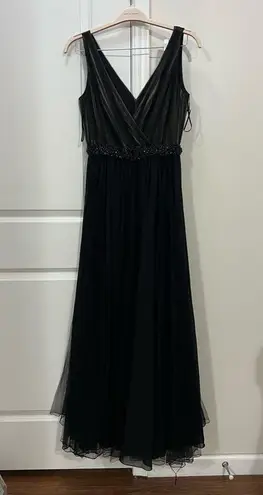 Badgley Mischka Black Embellished Waist Pleated Gown Size 6 US $795