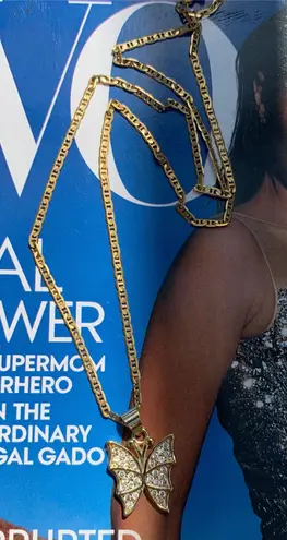 Boutique Gold Plated butterfly mariner Chain Link necklace with crystal pavé embellishments