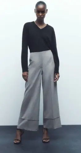 ZARA NWT  WIDE LEG PANTS WITH TURNED-UP HEM. Size small