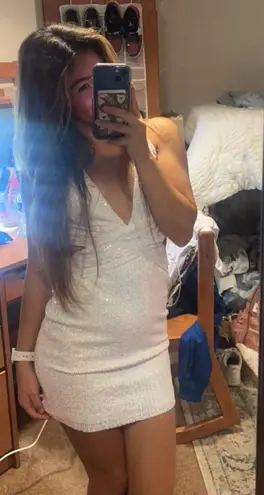 Sparkly White Dress Size XS thumbnail 2