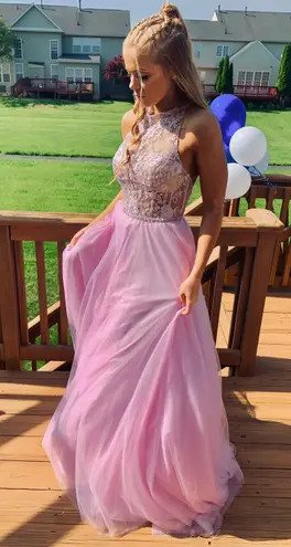 Deja Vu Size 6 Prom Dress