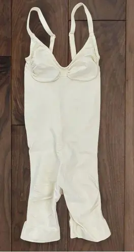 Halara Seamless Flow Backless Tummy Control Sculpting Shapewear Bodysuit