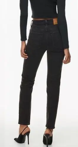 Aritzia  denim Forum the Yoko high rise slim jeans in black