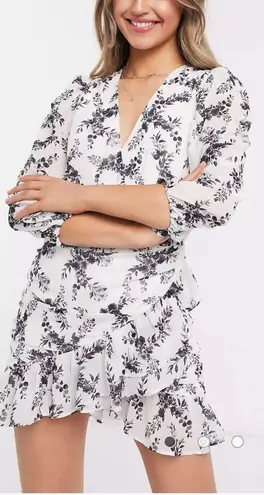 In The Style Lorna Luxe Mini Wrap Mono Floral Print Dress