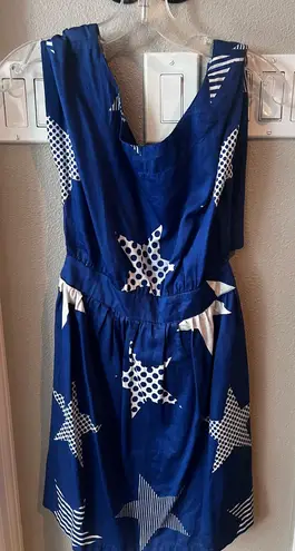 Blue Star Pattern Dress with open back detail Size 4 - Image 1