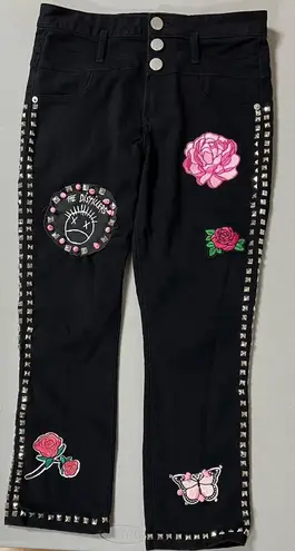 Black Silver Studded Spiked ‘The Distillers’ Punk Band Patch Roses Butterfly Butterflies Patches Stretch Denim High Waisted Jean Capris Pants Bottoms Size 11 💗 - Image 1