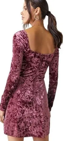 Francesca’s Mi Ami Leticia Burgundy Crushed Velvet 90s Mini Dress Size Medium Red