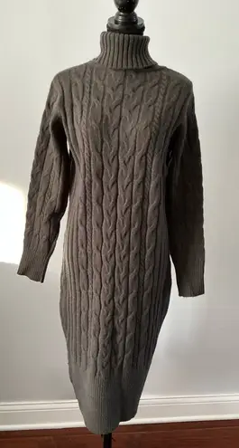 Nice sweater dress❄️NWOT Gray Size L