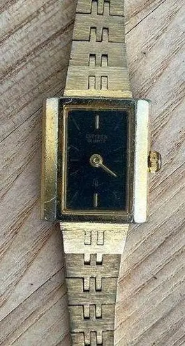 Citizen Ladies Watch Vintage Black Dial Gorgeous Gold Tone Stainless Bracelet