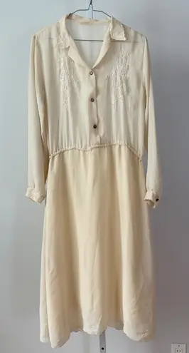 VTG Cream Sheer sz M Floral Embroidered Collared Button Midi Feminine Soft Girl Size M