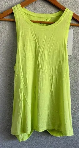 TAVIACTIVE Tie Back Tank Size Small NWT Lime Green