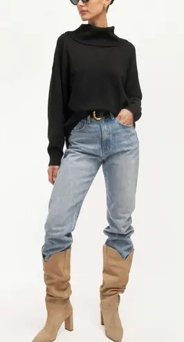 Equipment Women's Mathilde Turtleneck Cashmere Sweater. MSRP $350