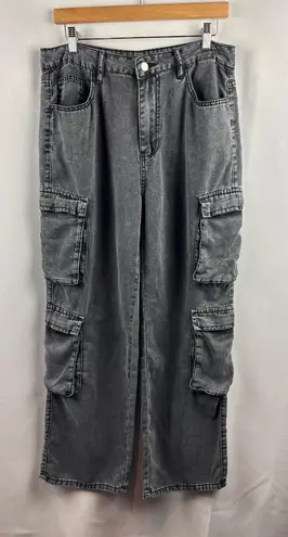 Women’s Yozy Large Grey Cargo Jean Style Pants Gray Size undefined