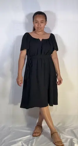 Black Midi Sundress with Puff Cap Sleeves Size undefined