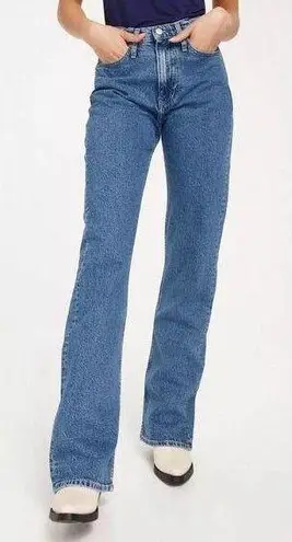 Calvin Klein Jeans Calvin Klein 100% Cotton Mid Rise Slim Fit Medium Wash Bootcut Denim Jeans 5