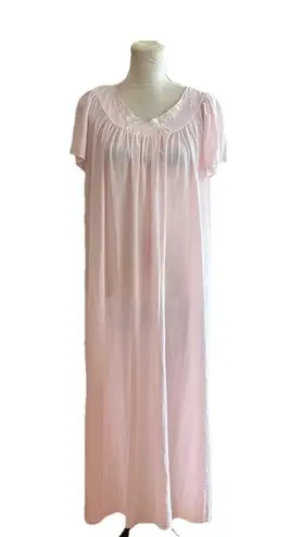 BabyPink Sheer Nightgown Floral Embroidery Vintage Miss Elaine Size L Bohemian Pink Size L
