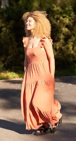 Comfy And Ready Reilly Ruffle Maxi Dress Size Small In Apricot