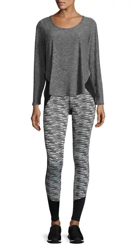 Beyond Yoga sliced fragment white black printed long legging size XS extra small