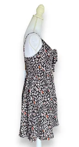 Ecowish NWT- Tie Front Print Dress- Size Medium