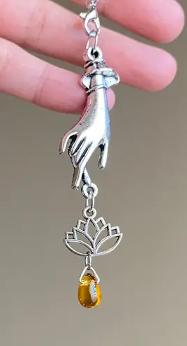 Handmade boho yoga style antique tone hands & lotus phone strap/bag charm/keychain/display✨