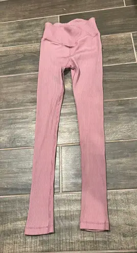 Aeropostale Ribbed Dusty Rose V Cut  Leggings