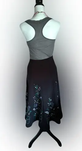 Sunny Leigh Embroidered Full Skirt, Elegant and Fun, Delicate Details, Size 6