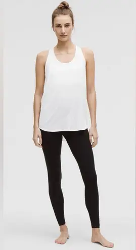 Lululemon  NWT Essential Tank Top Pleated in White Size 14