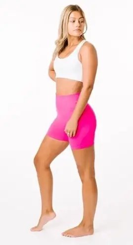 Zyia  Hot Pink Seamless Hustle Biker Shorts, NEW, Size Medium, MSRP $39