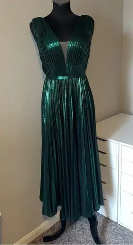 Pol Atteu Emerald Green Dress size 4 ❤️