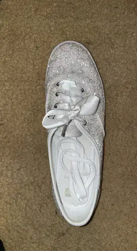 Kate Spade Keds Glitter Sneakers White Size 8 37 56 Off Retail From Zoey
