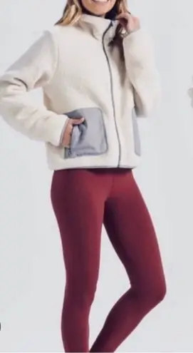 Vuori Women's Alpine Sherpa Jacket in cream with grey accents Size Medium