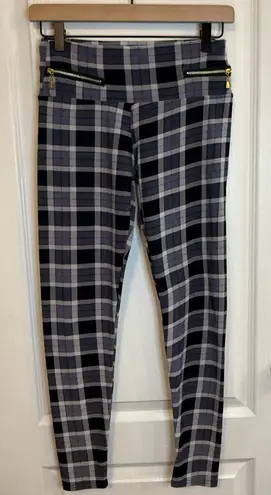 Melissa ✨3 for $15✨ Plaid High-Waisted Leggings with Zipper Accents