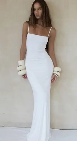 NWT MOLLY KING x BAYSE White Sleeveless Toledo Strappy Bias Maxi Dress Size S