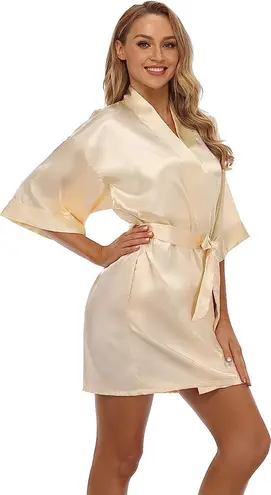 The Bund NWT Gold Satin Robe, L