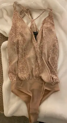 BCBGMAXAZRIA Top