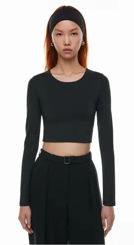 Babaton aritzia contour long sleeve crop top