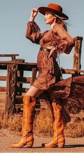 NEW IN BOX Freebird Misty Size 7 Color WHEAT tall Bohemian Hipi Boots Orange